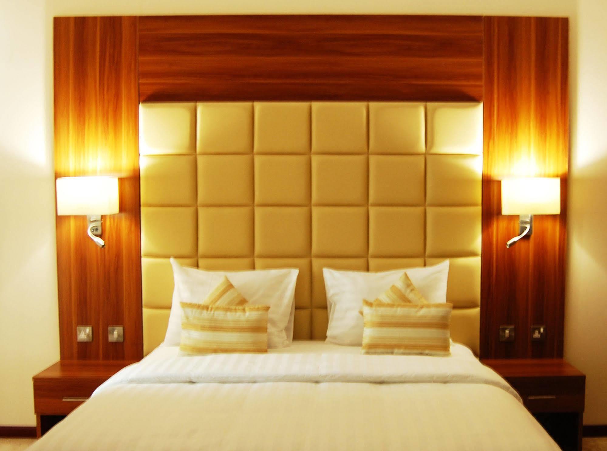 Golden Ocean Hotel Doha Exterior photo