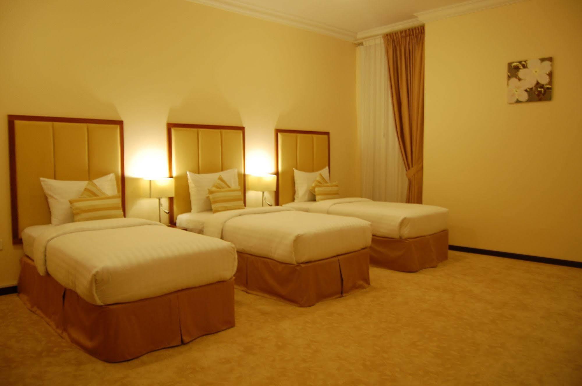 Golden Ocean Hotel Doha Exterior photo