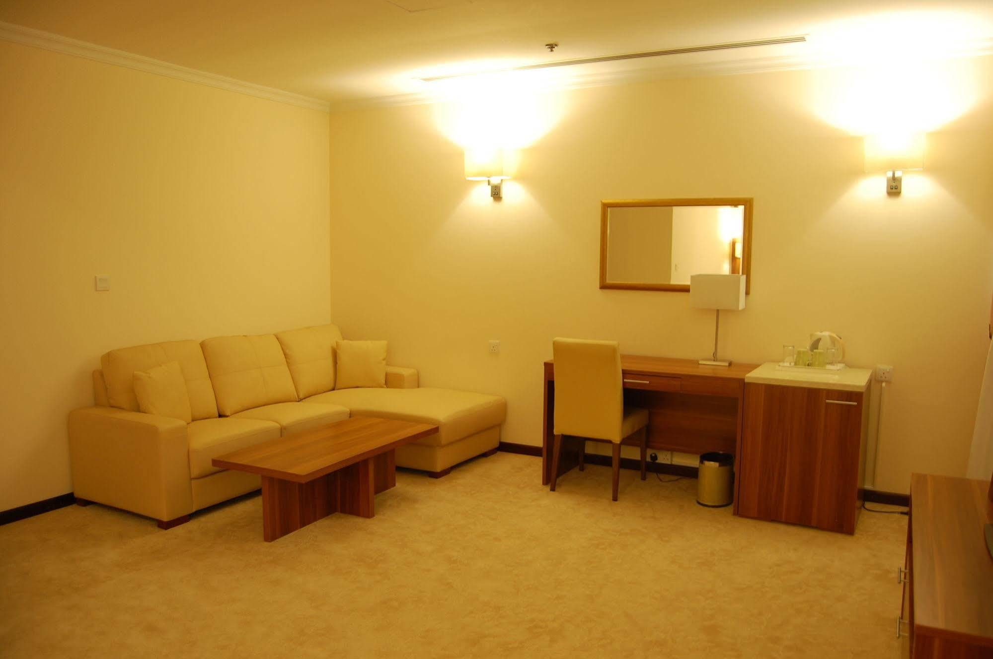 Golden Ocean Hotel Doha Exterior photo