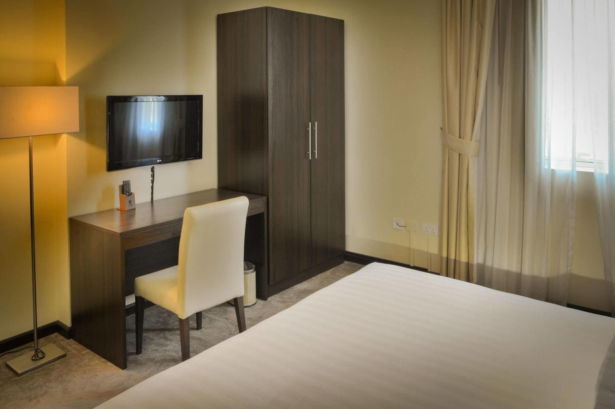 Golden Ocean Hotel Doha Exterior photo