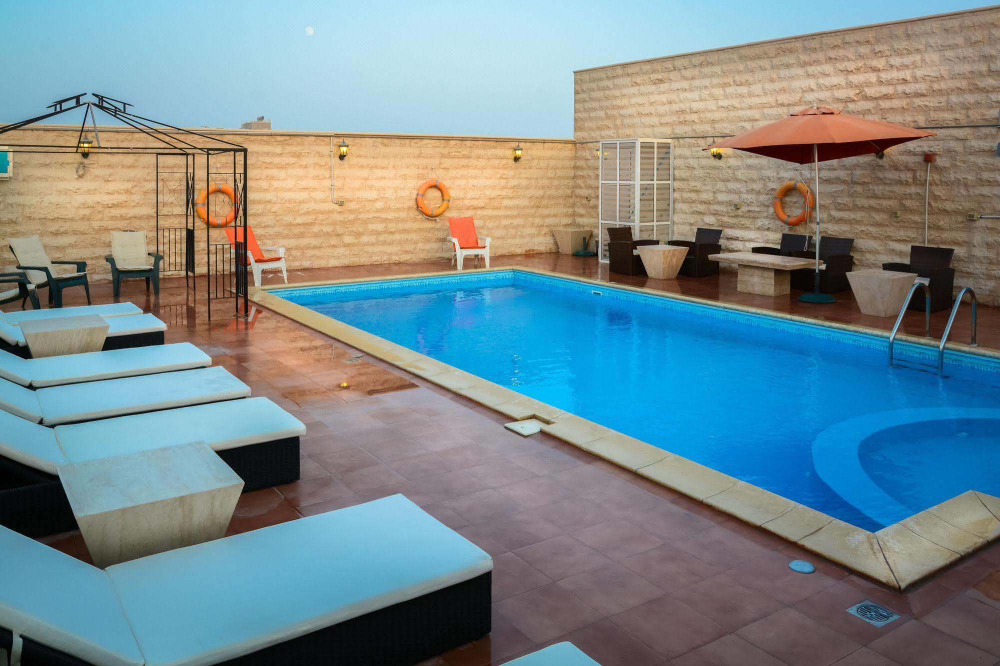 Golden Ocean Hotel Doha Exterior photo